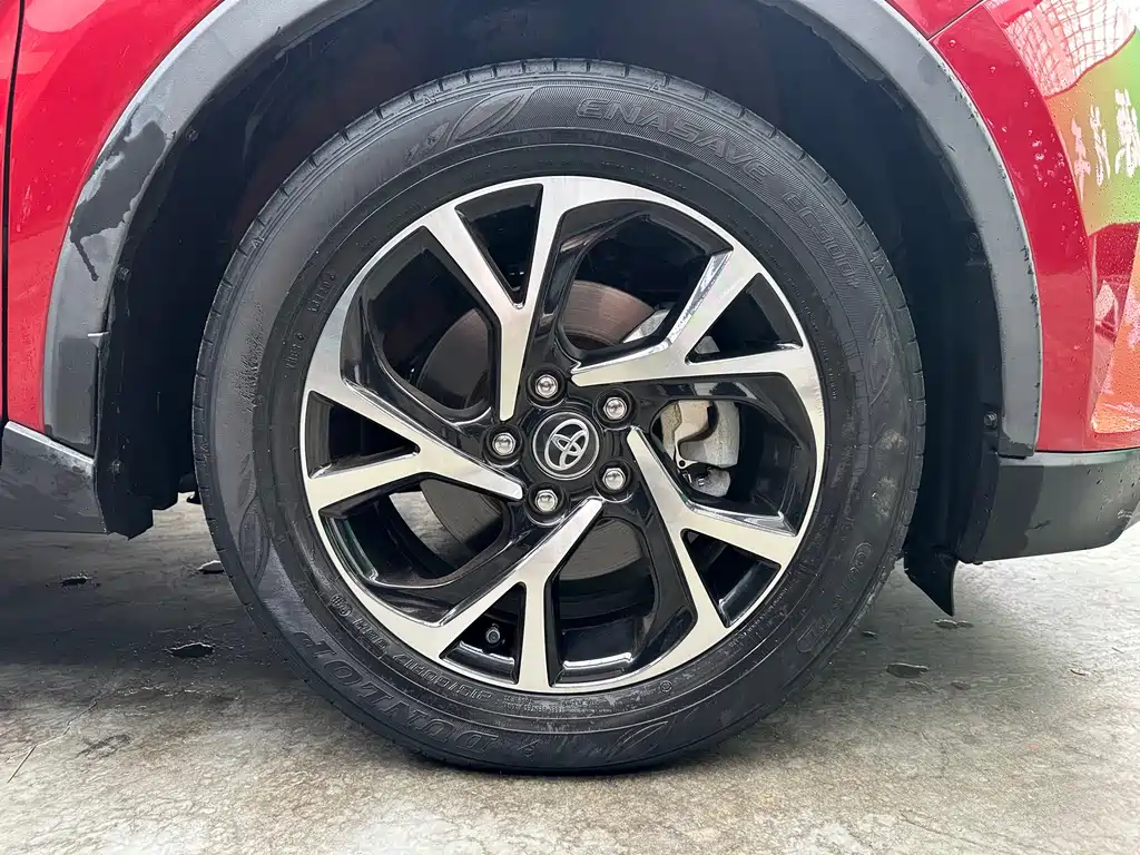 Toyota C-HR 2020 — фото 17
