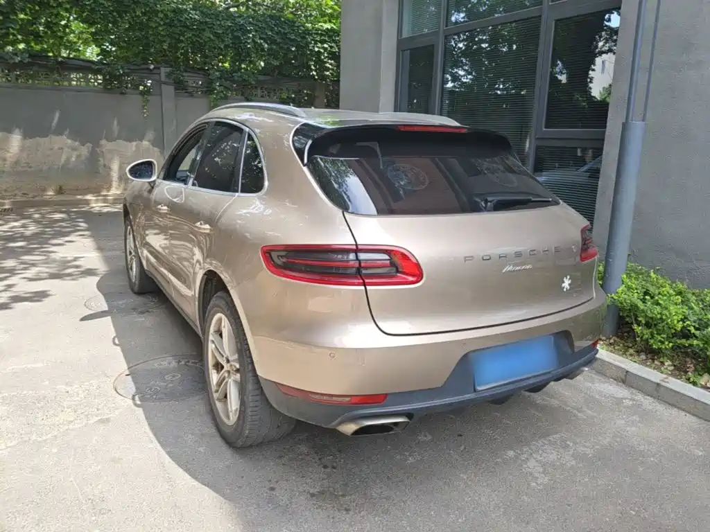 Porsche Macan 2015