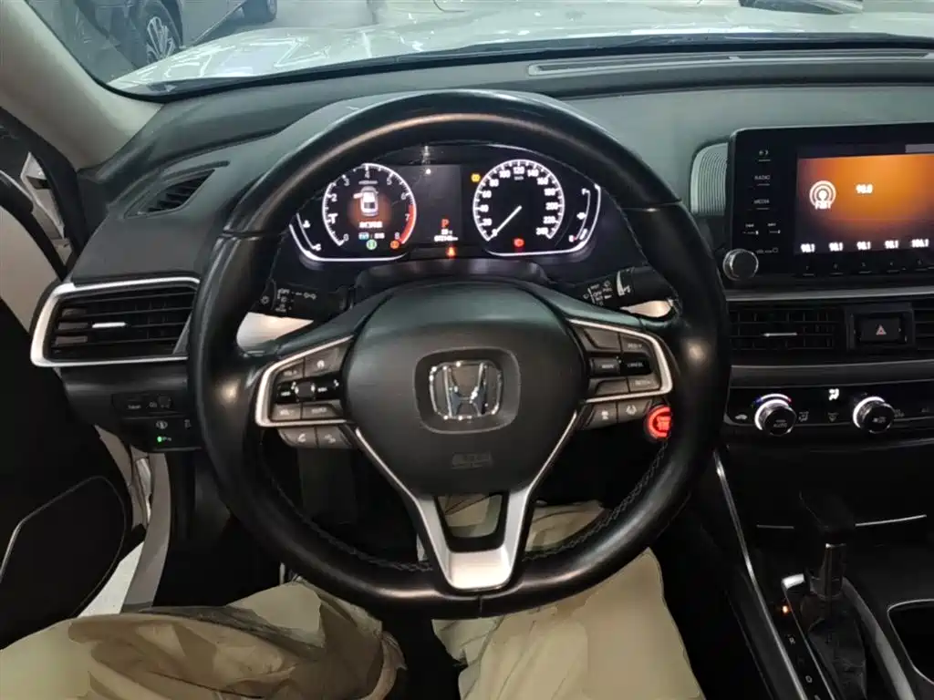Honda Accord 2021 — фото 11