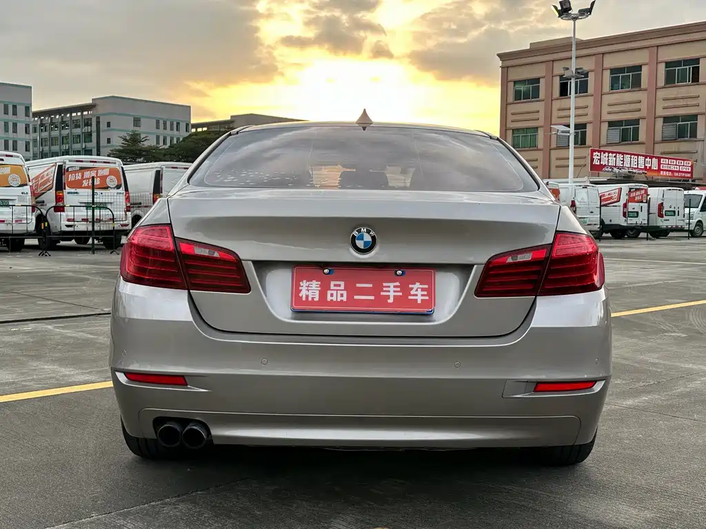 BMW 5 Series 2014 — фото 15