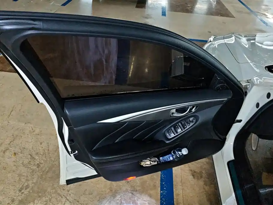 Infiniti Q50L 2015