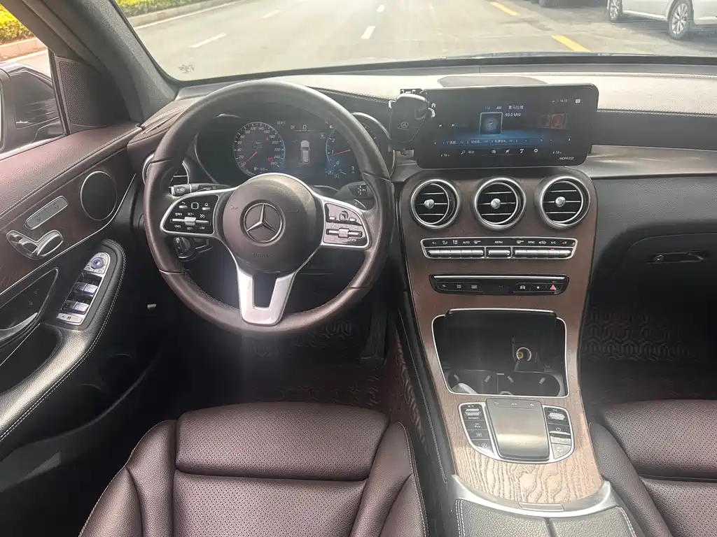 Mercedes-Benz GLC 2020