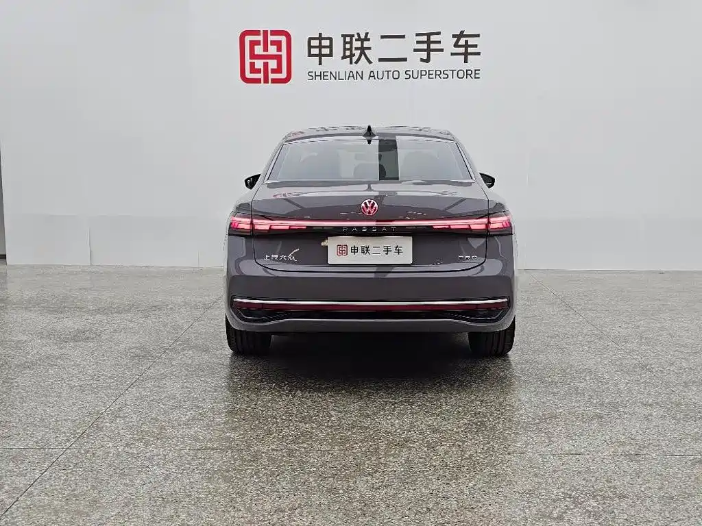 Volkswagen Passat 2024