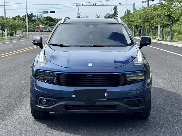 Lynk & Co 01 2019