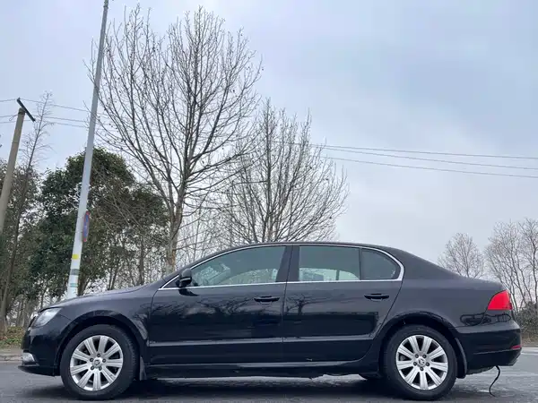 Skoda Superb 2013