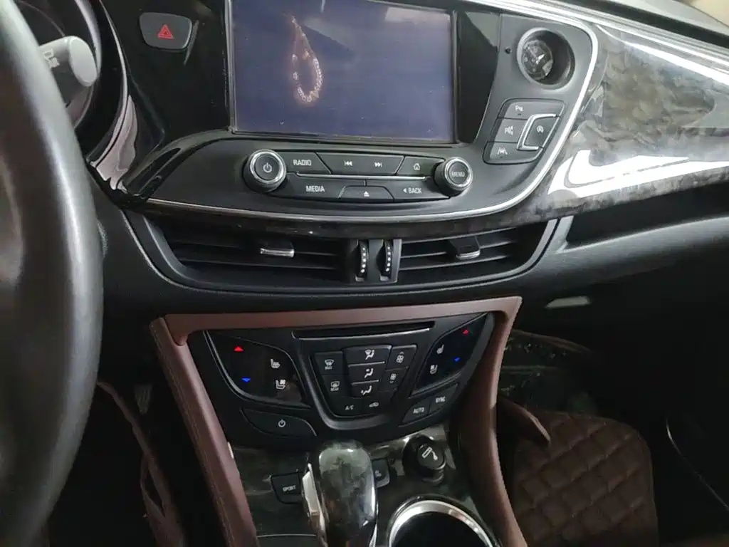 Buick Envision Plus 2015 — фото 13