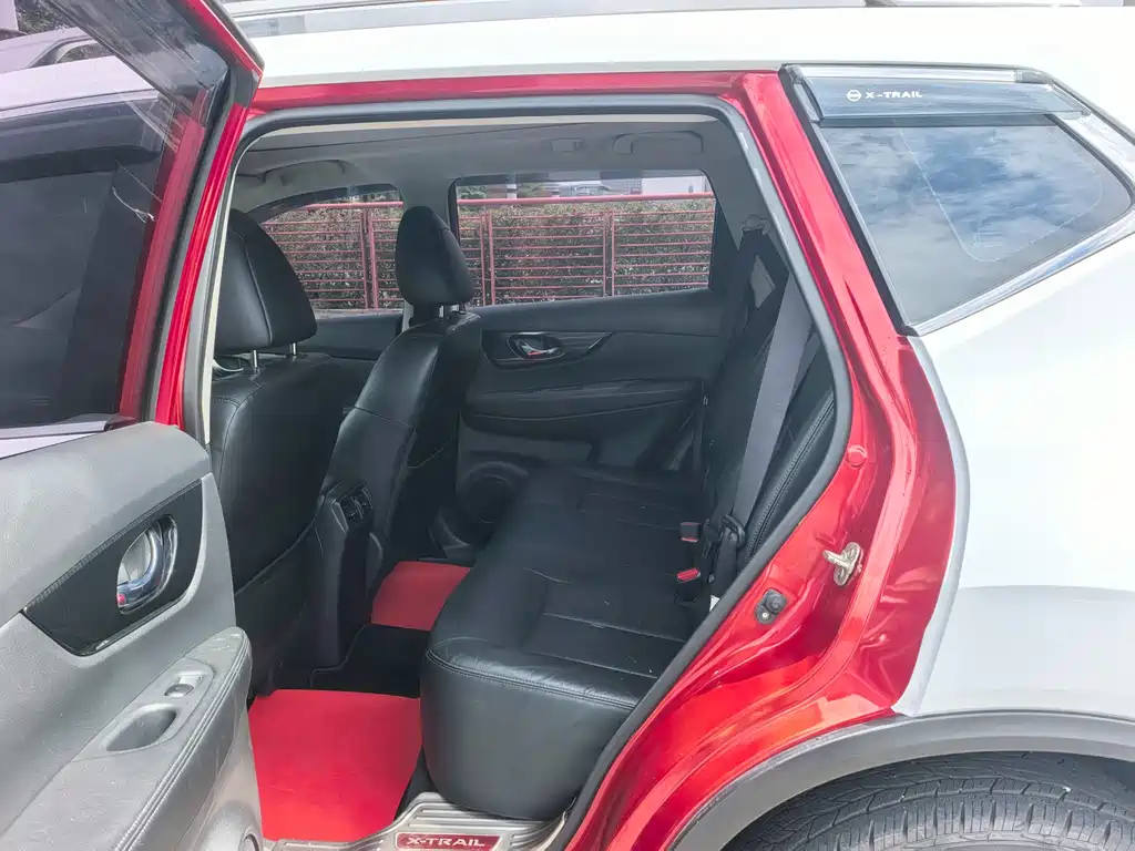 Nissan X-Trail 2017 — фото 11