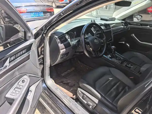Volkswagen Phideon 2017