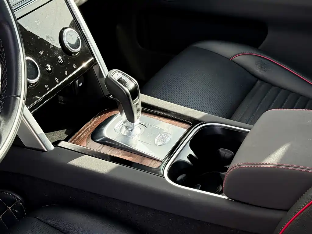 Land Rover Discovery Sport 2021 — фото 17