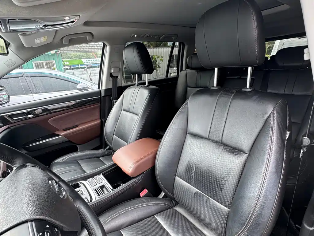 GAC Motor Trumpchi GS8 2017 — фото 8