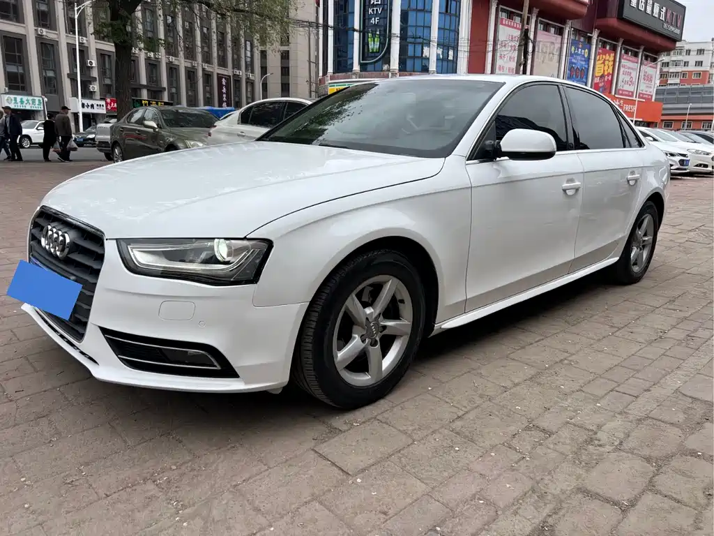 Audi A4L 2013