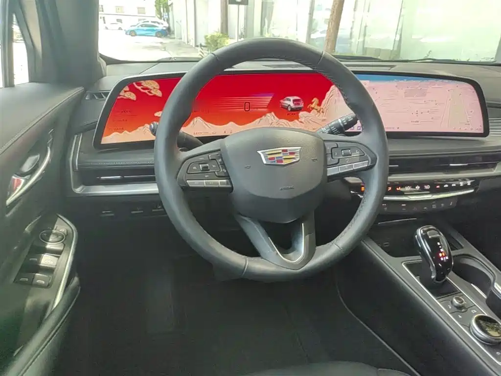Cadillac XT4 2025 — фото 17
