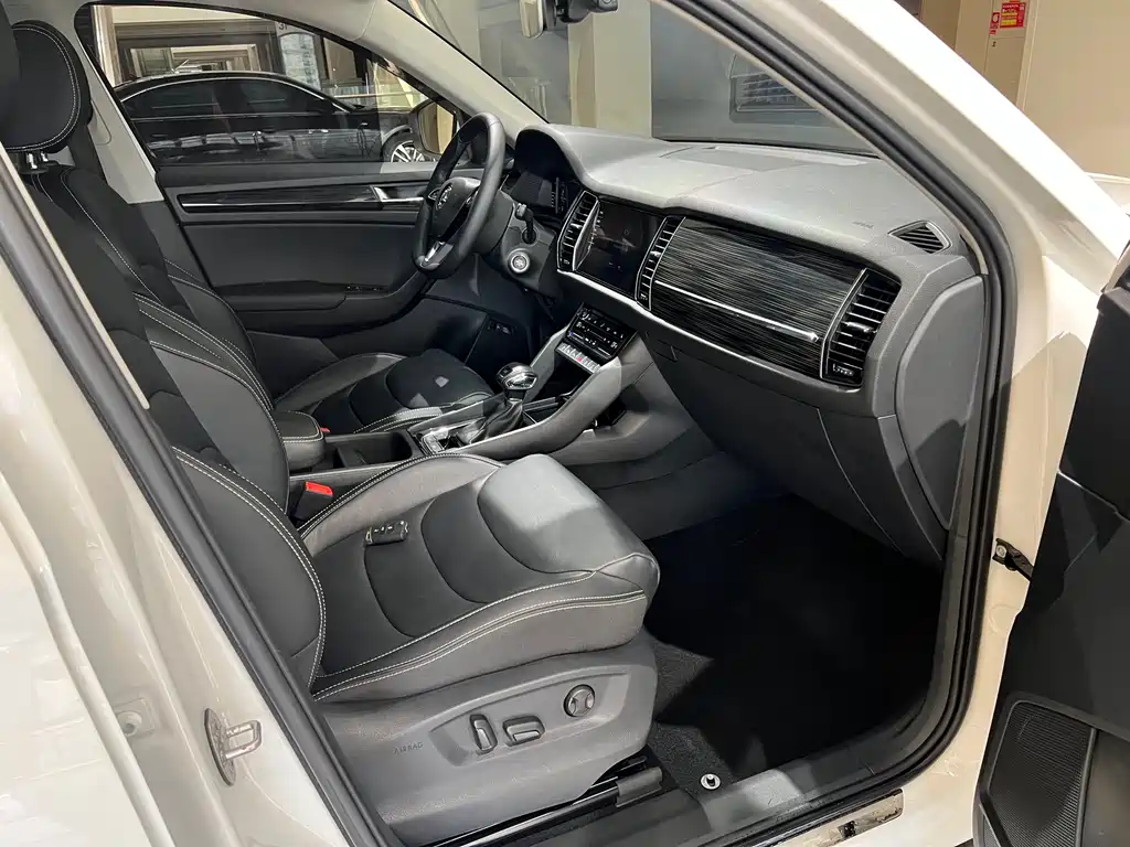 Skoda Kodiaq 2021 — фото 11