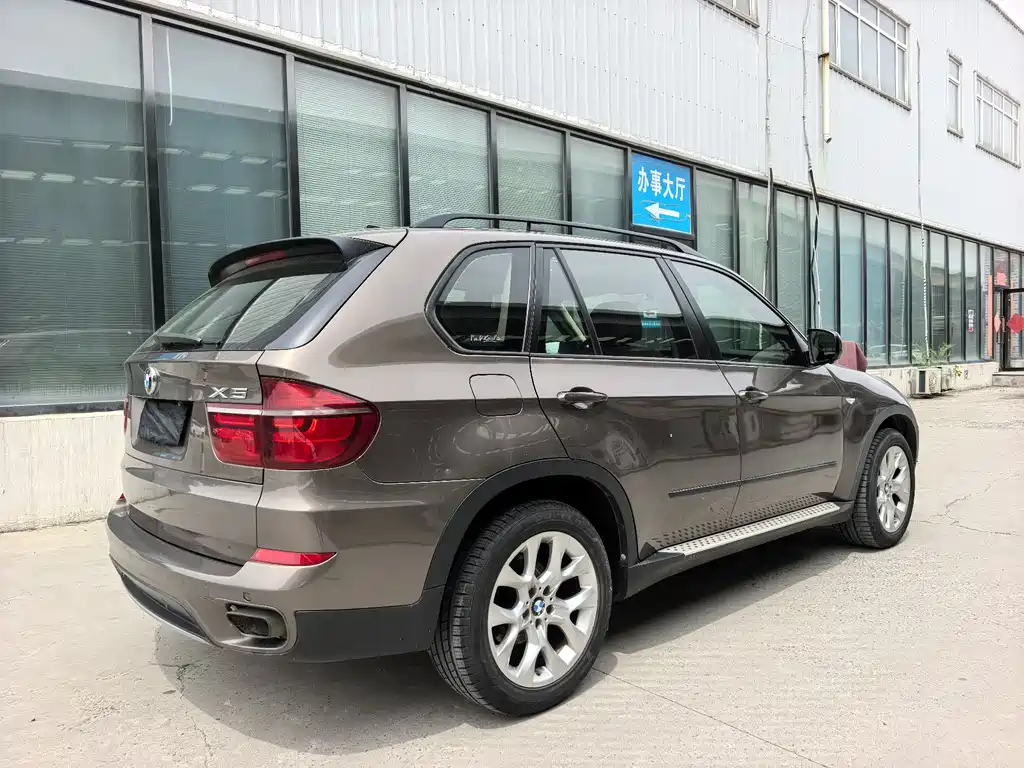 BMW X5 2012 — фото 2