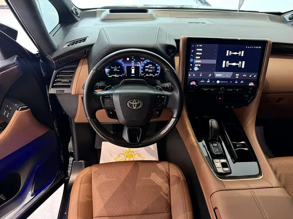 Toyota Alphard 2024 — фото 8
