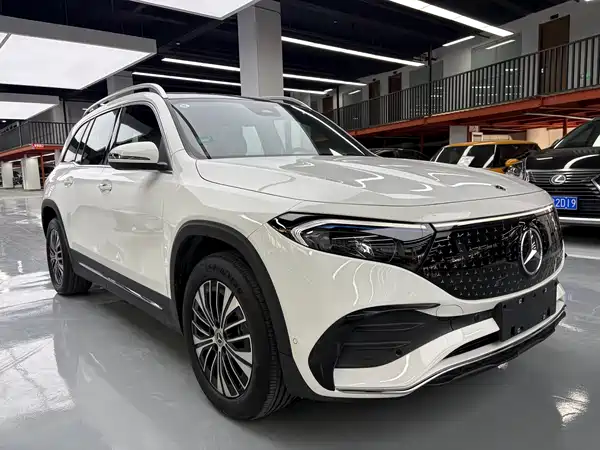 Mercedes-Benz EQB 2026