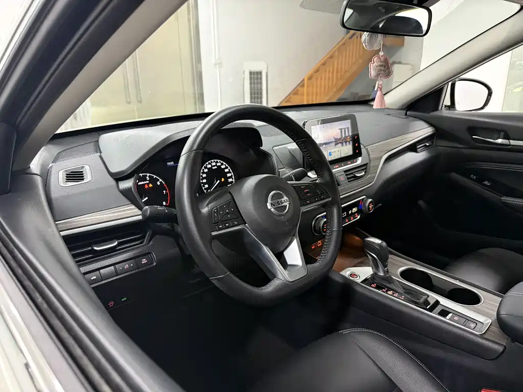 Nissan Teana 2022 — фото 10