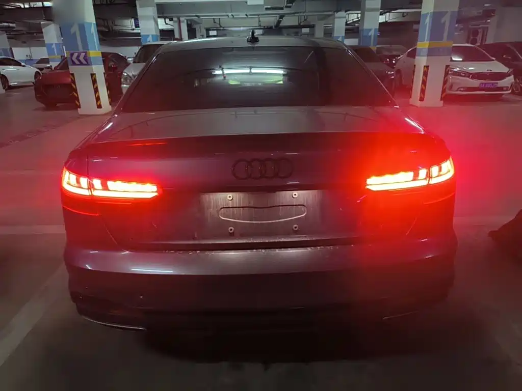 Audi A4L 2023