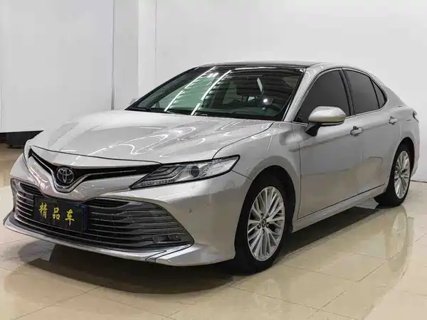 Toyota Camry 2019