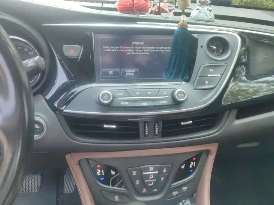 Buick Envision Plus 2020 — фото 13