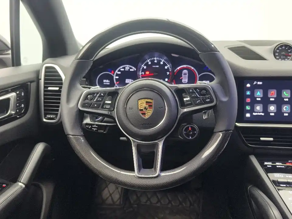 Porsche Cayenne 2023 — фото 11
