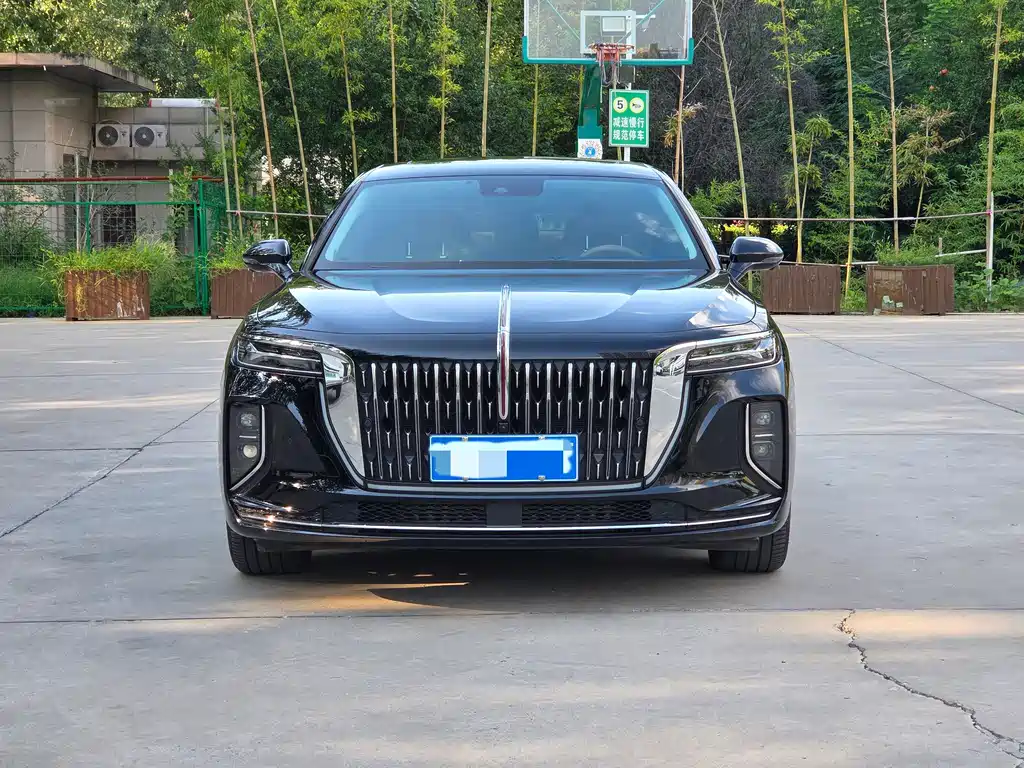 Hongqi H9 2025 — фото 2