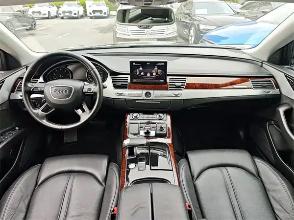 Audi A8 2012