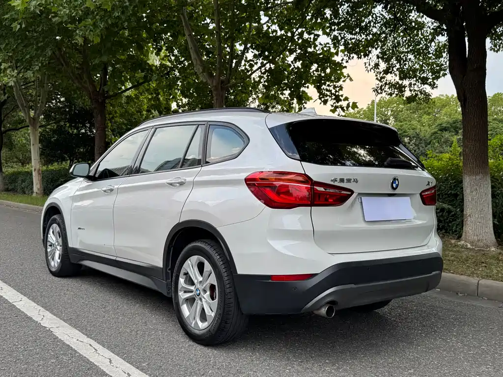 BMW X1 2017 — фото 10