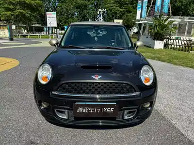 MINI MINI 2011