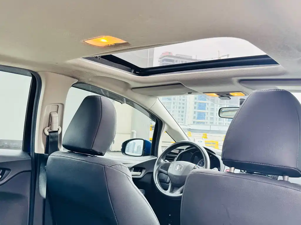 Honda Fit 2018 — фото 14