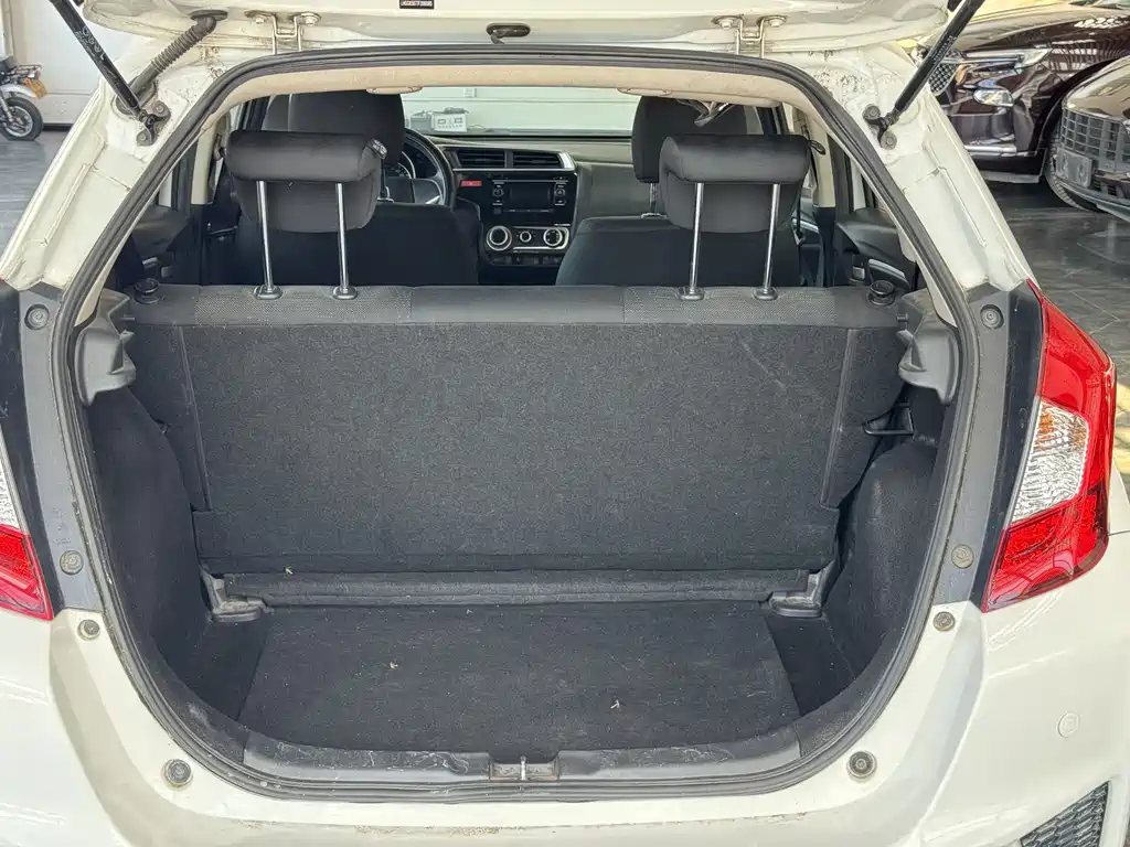 Honda Fit 2015 — фото 9