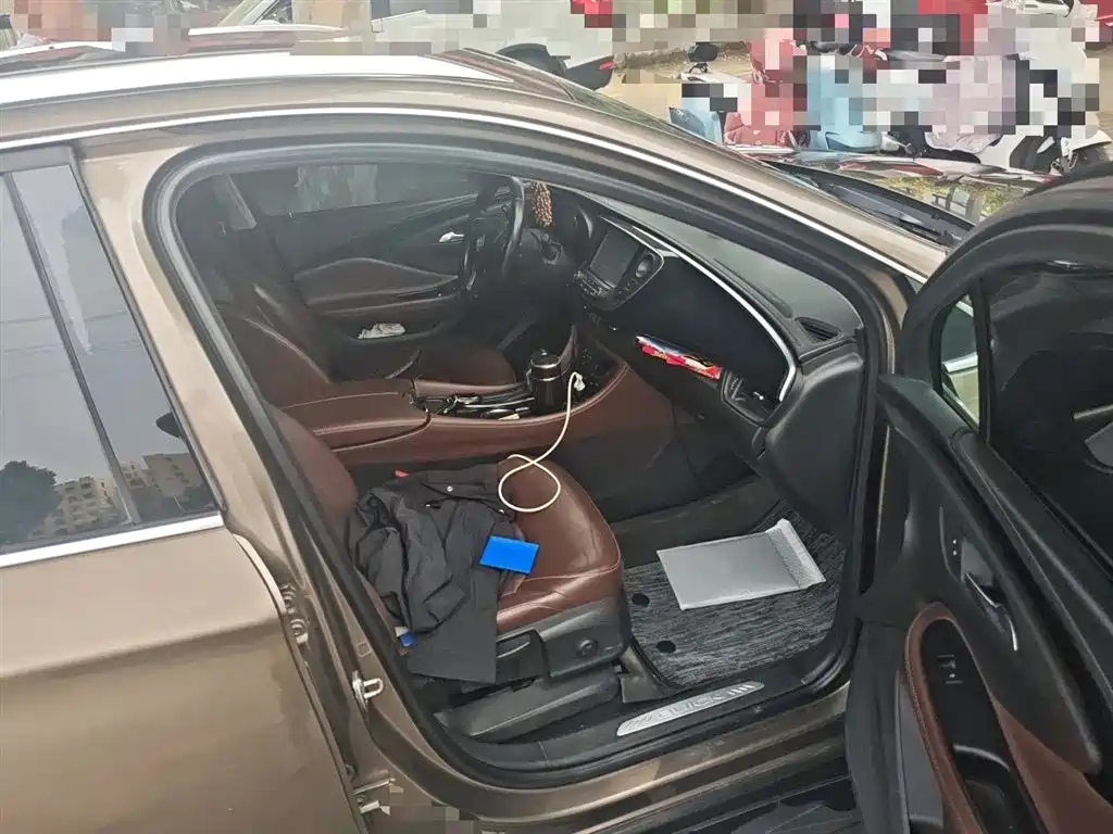 Buick Envision Plus 2019 — фото 20