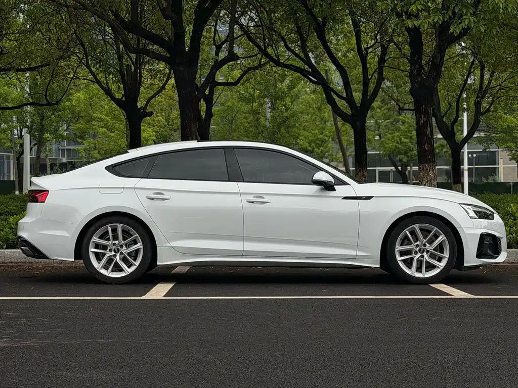 Audi A5 2022 — фото 6