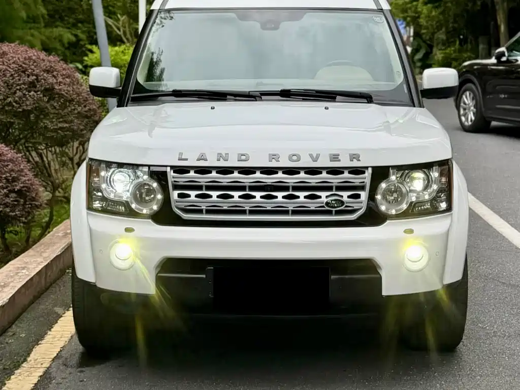 Land Rover Discovery 2012 — фото 3