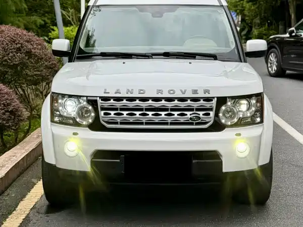 Land Rover Discovery 2012