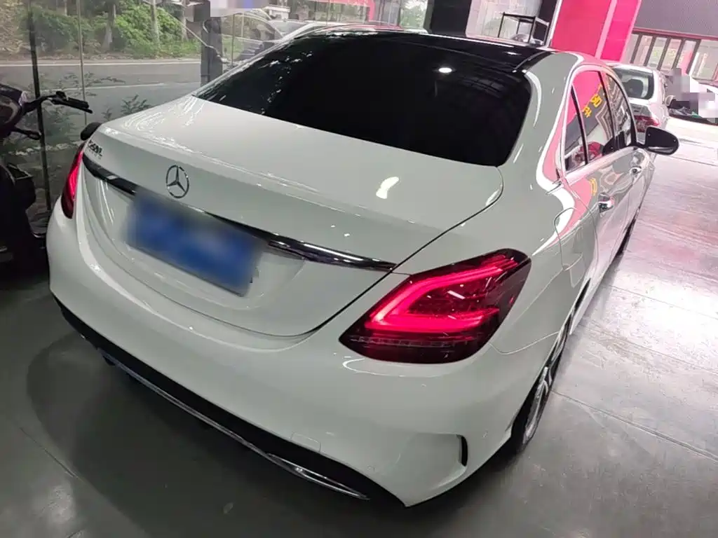 Mercedes-Benz C-Class 2020