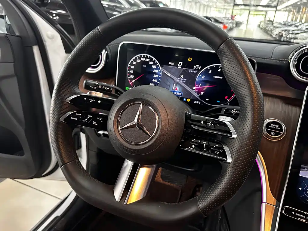Mercedes-Benz GLC 2023 — фото 16