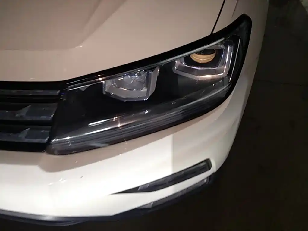 Volkswagen Tiguan L 2017 — фото 24