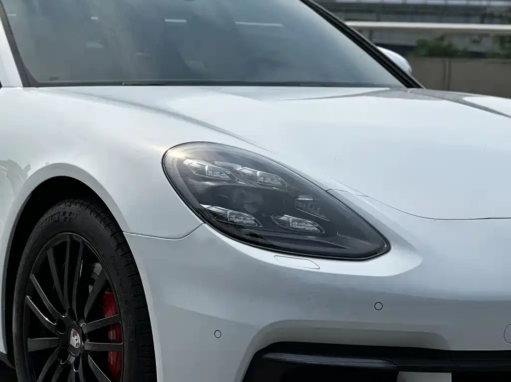 Porsche Panamera 2017 — фото 3