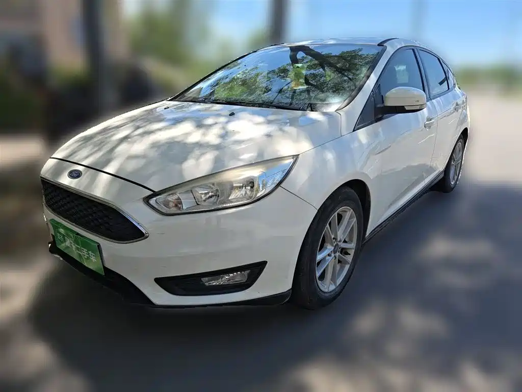 Ford Focus 2018 — фото 1