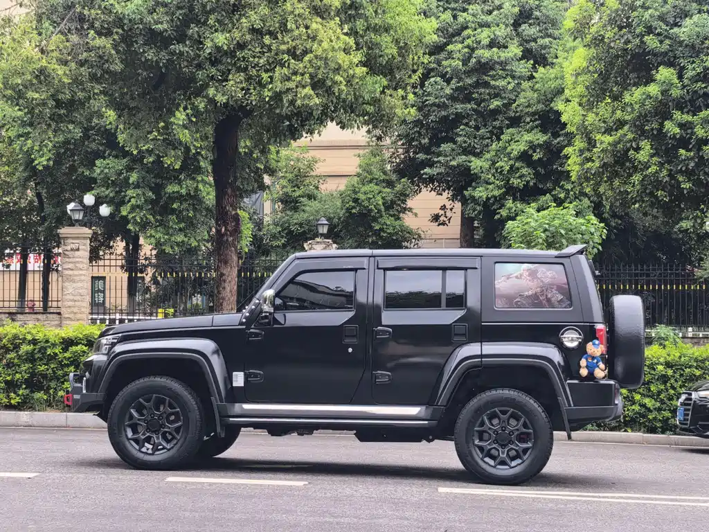BAIC BJ40 2025 — фото 13
