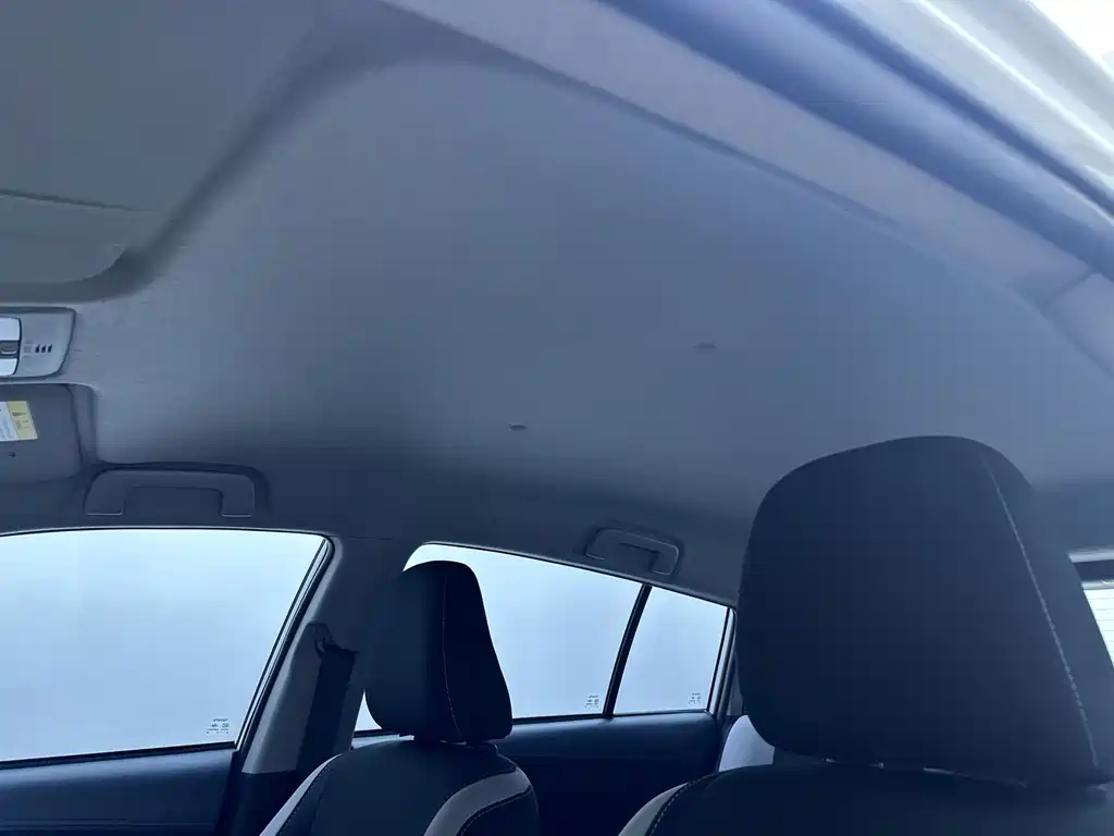 Toyota Yaris L 2022 — фото 14