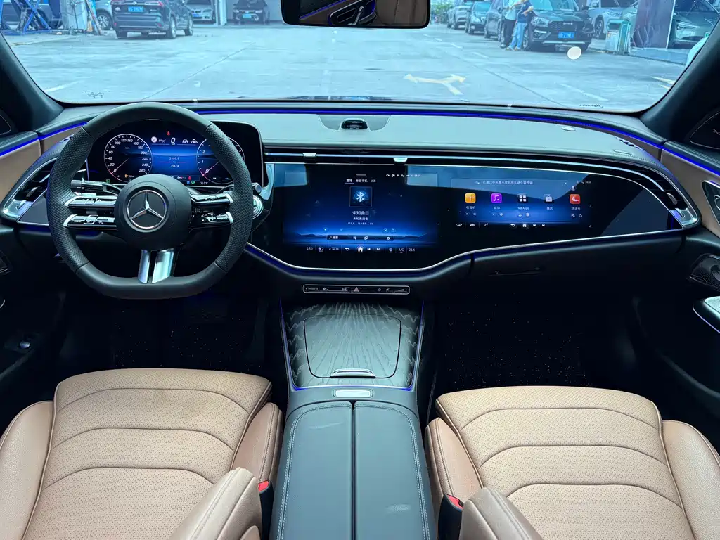 Mercedes-Benz E-Class 2024 — фото 14