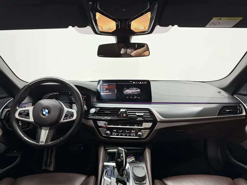 BMW 5 Series 2021 — фото 5