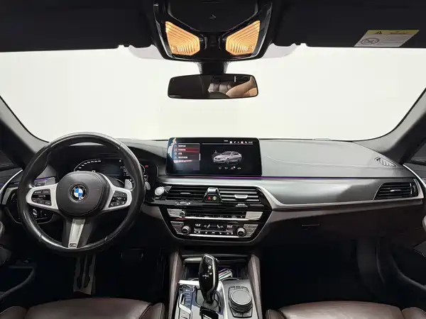 BMW 5 Series 2021