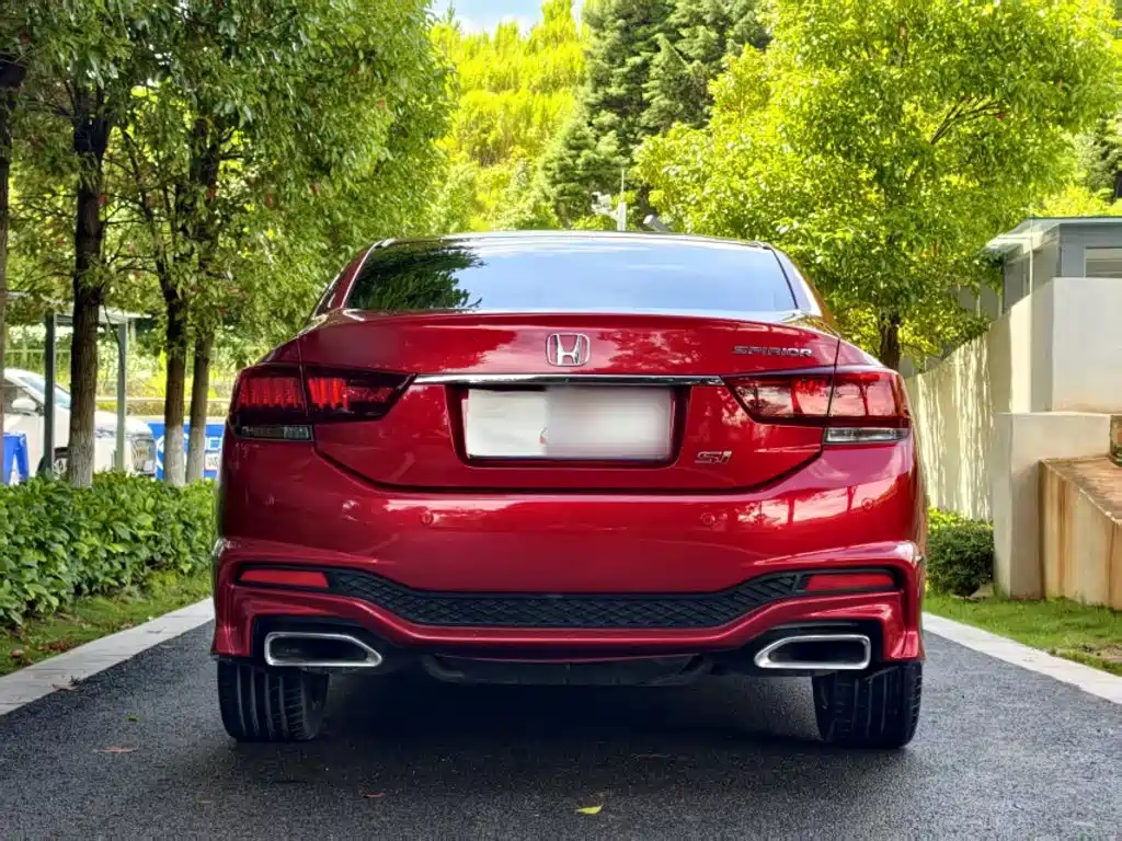 Honda Spirior 2015 — фото 22