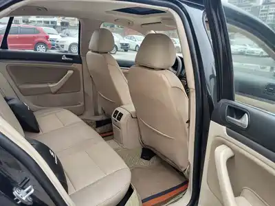 Volkswagen Sagitar 2011