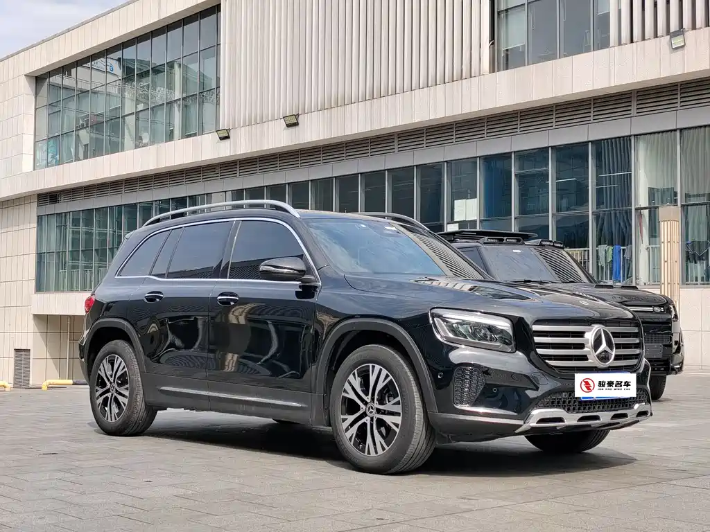Mercedes-Benz GLB 2024 — фото 3