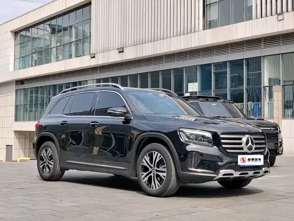 Mercedes-Benz GLB 2024