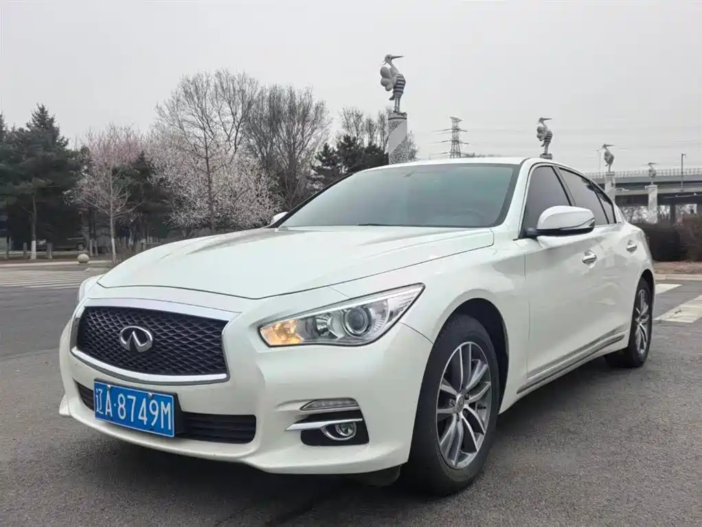 Infiniti Q50L 2016
